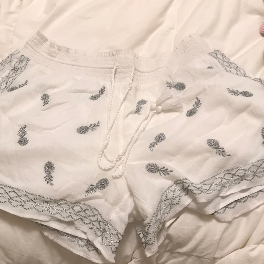 Jcrew Size Medium White with Pineapple Shorts